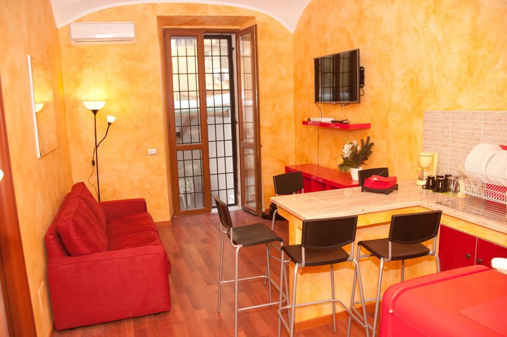 Ferienwohnung Lucky Domus Esquilino Rom Zimmer foto