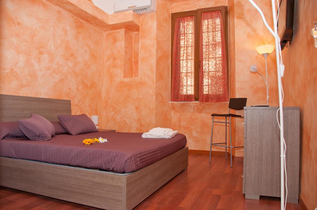 Ferienwohnung Lucky Domus Esquilino Rom Zimmer foto