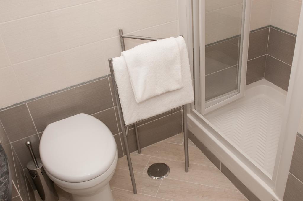 Ferienwohnung Lucky Domus Esquilino Rom Zimmer foto